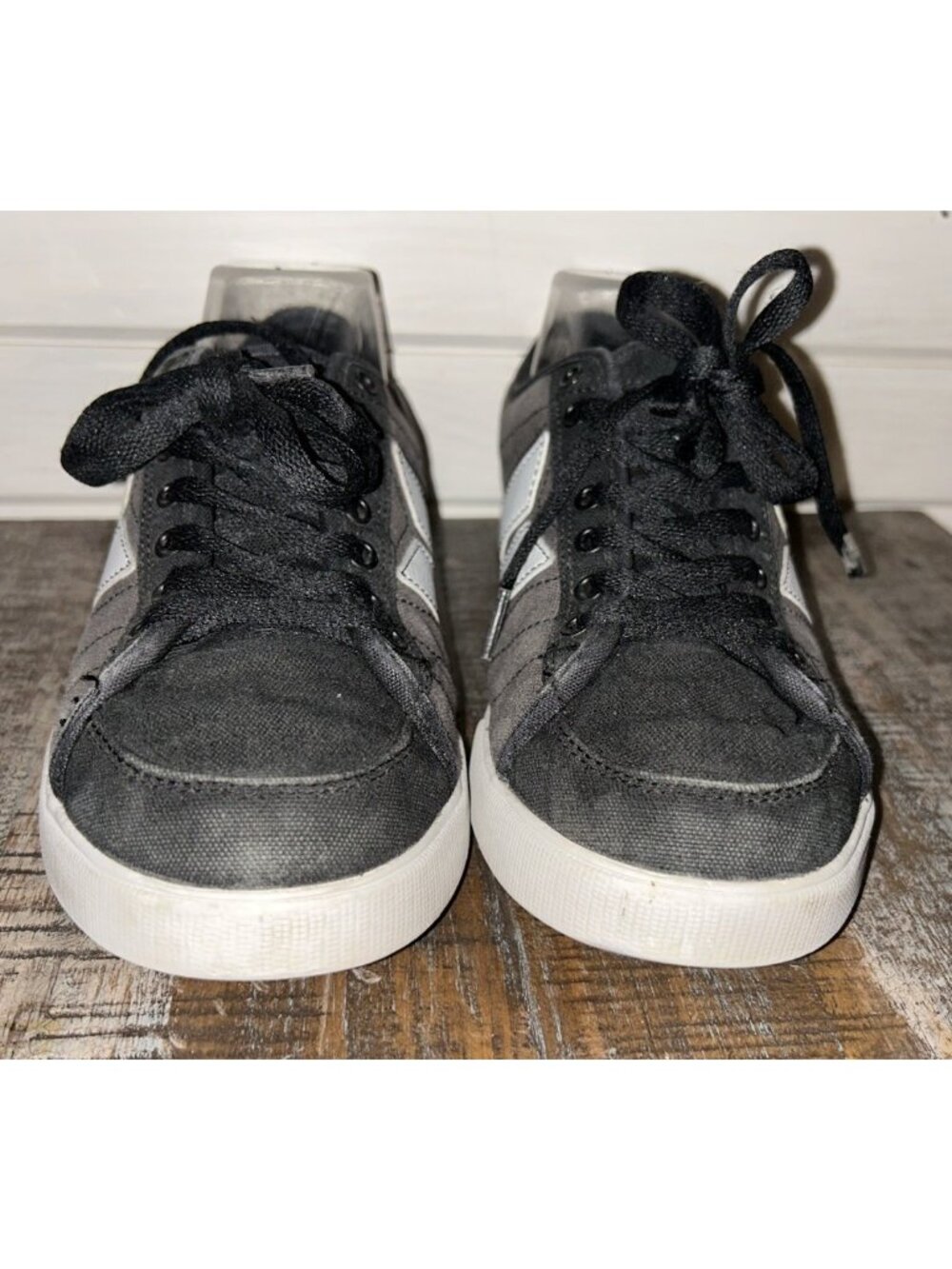 MACBETH Manchester Sz 8.5 Men’s Skate Vegan Shoe Gray White Blink182 Canvas - Picture 3 of 12